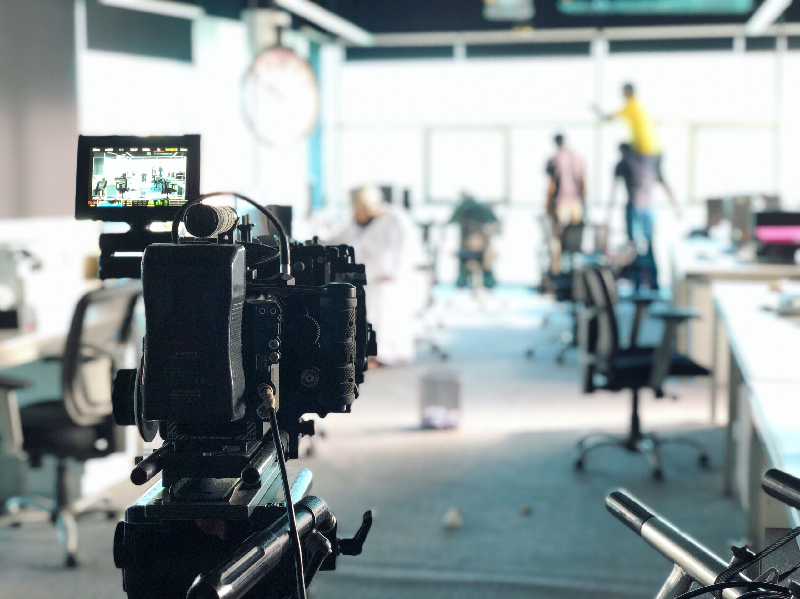 Làm phim doanh nghiệp cho doanh nghiệp B2B nên bắt đầu từ đâu? 2 Làm phim doanh nghiệp cho doanh nghiệp B2B