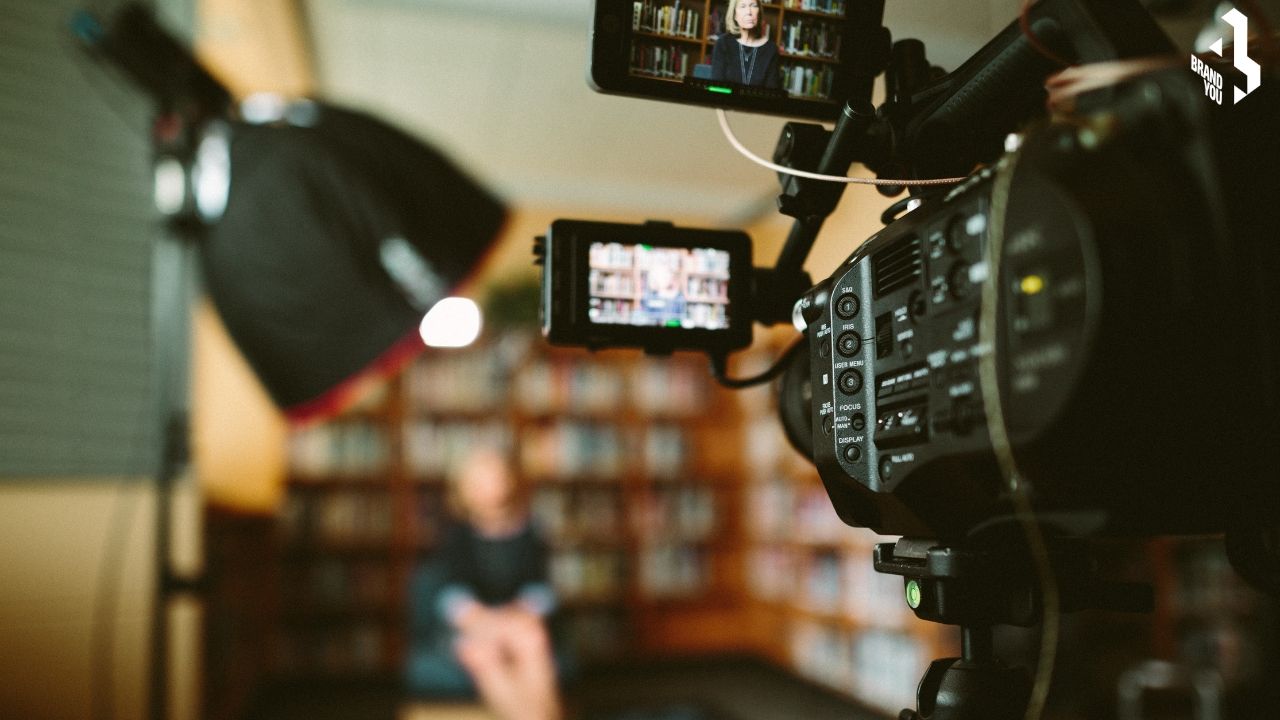 Vì sao giá phim doanh nghiệp có sự chênh lệch lớn giữa các đơn vị? 2 giá phim doanh nghiệp